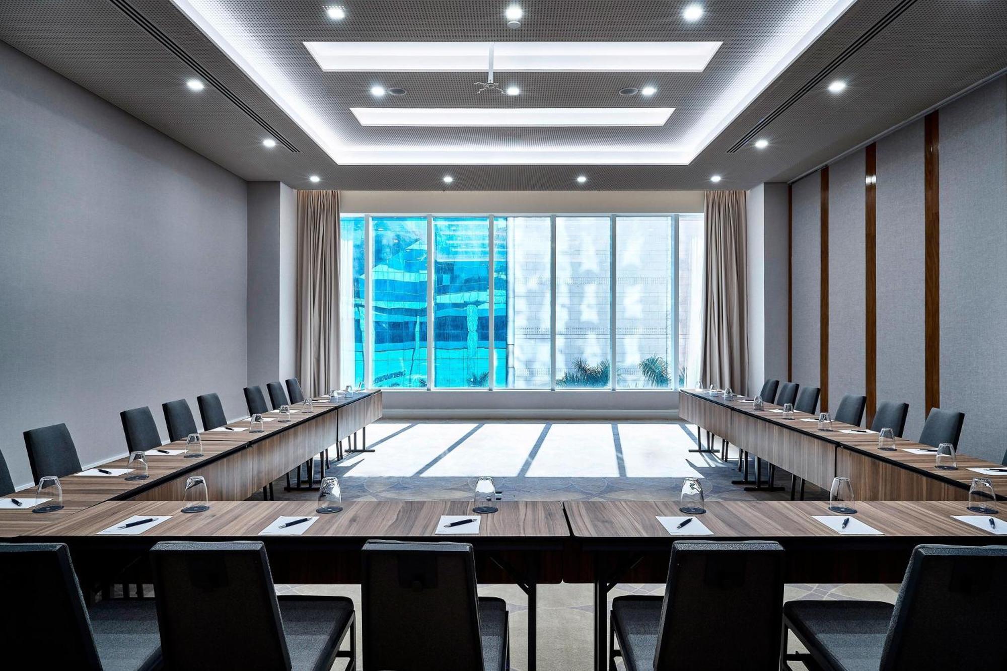 Sheraton Santos Hotel Kültér fotó Meeting room